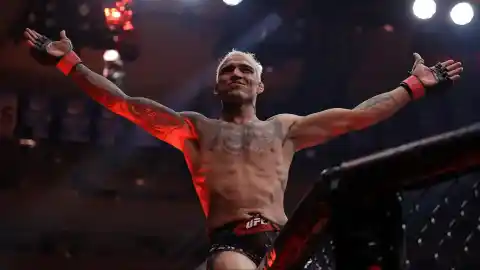 Imagen 1 de Charles Oliveira no evadirá el intercambio en el centro del octágono contra Holloway: "No me escondo de una pelea, la busco, estoy en busca de ella