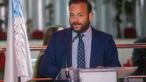 Imagen 1 de El alcalde socialista de La Algaba renuncia tras una denuncia por presunto acoso sexual a un menor